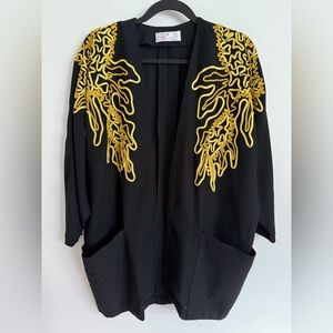 Retro embroidered flowy blazer